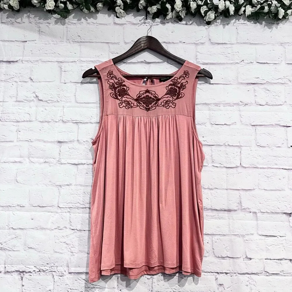 Torrid Dusty Coral Jersey Cutout Embroidered‎ Swing Tank Top Floral Size 0 Comfy